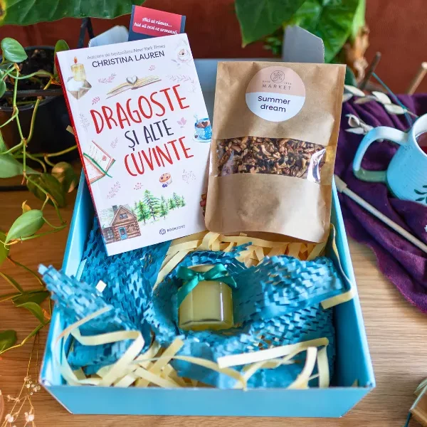 Imagine cu cutia cadou Dragoste si alte cuvinte