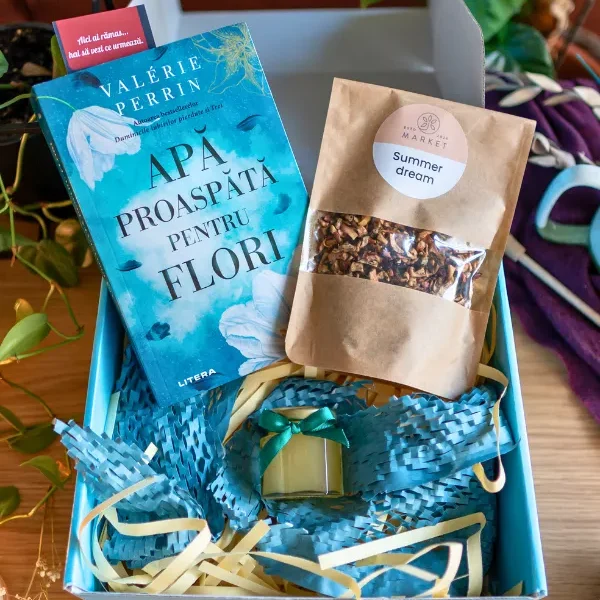 Imagine cu cutia cadou Apa proaspata pentru flori